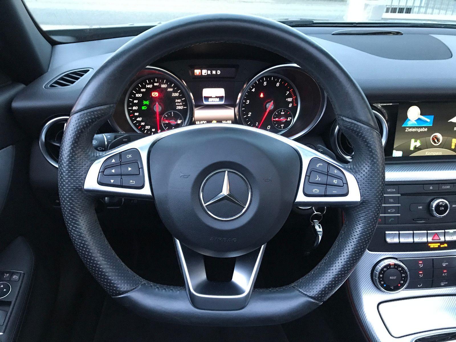Mercedes-Benz SLC 200 ,Leder,Panor,Navi,LED,1Hd,Scheckheft!