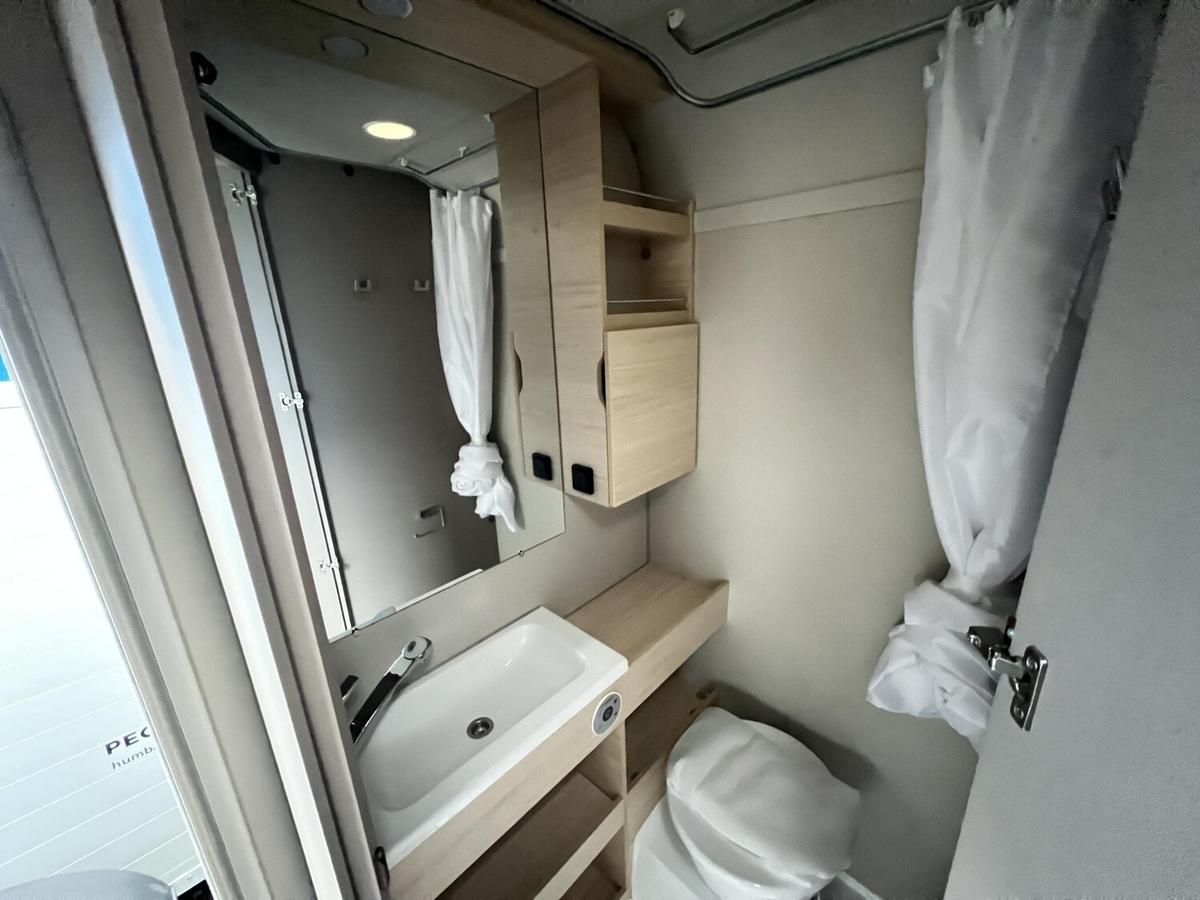 Weinsberg CaraCito 390 QD 1350kg+Dusche+Steckdosen-Paket