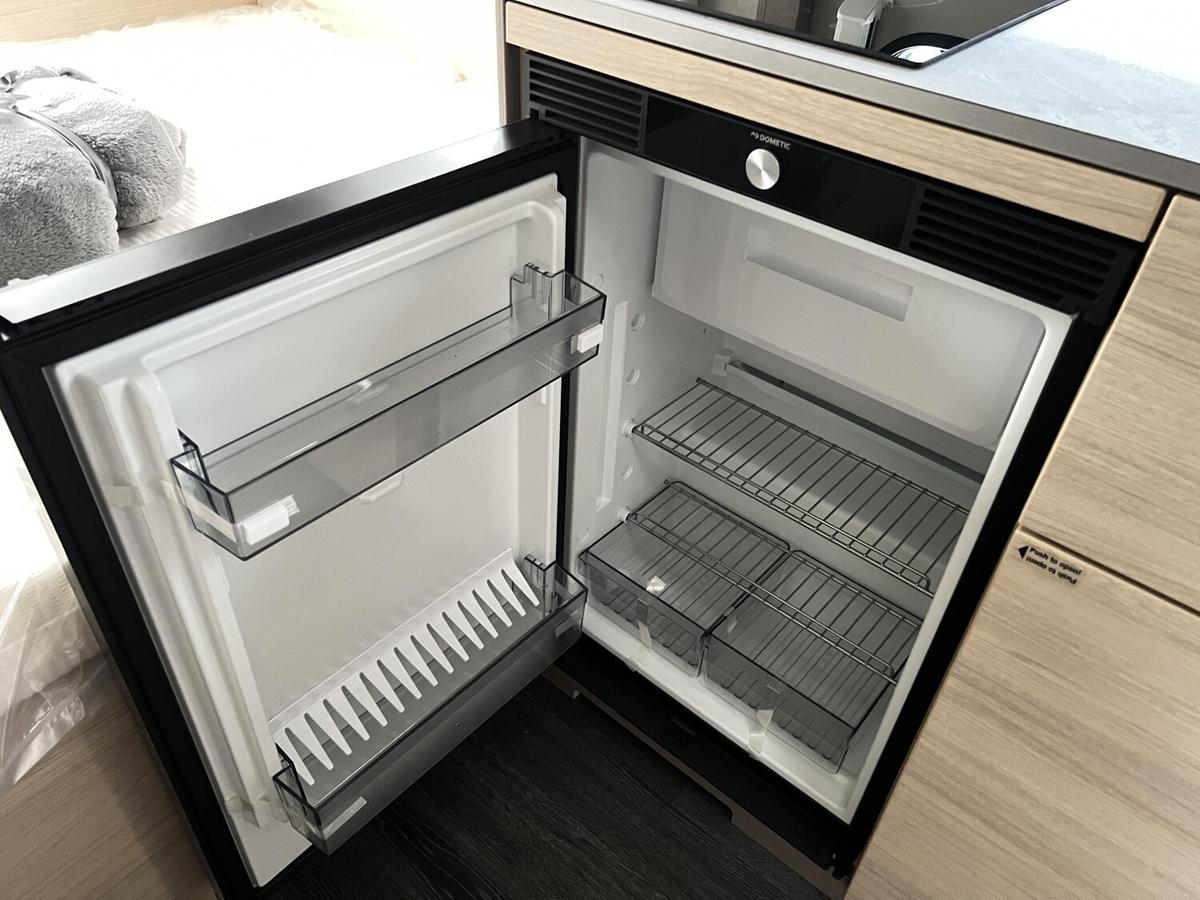 Weinsberg CaraCito 390 QD 1350kg+Dusche+Steckdosen-Paket