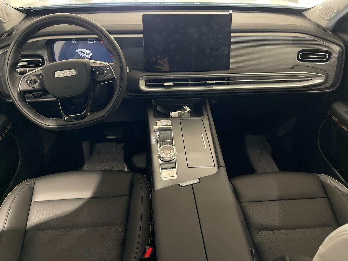 BAIC BJ30 4WD HEV Pano Leder LED sofort