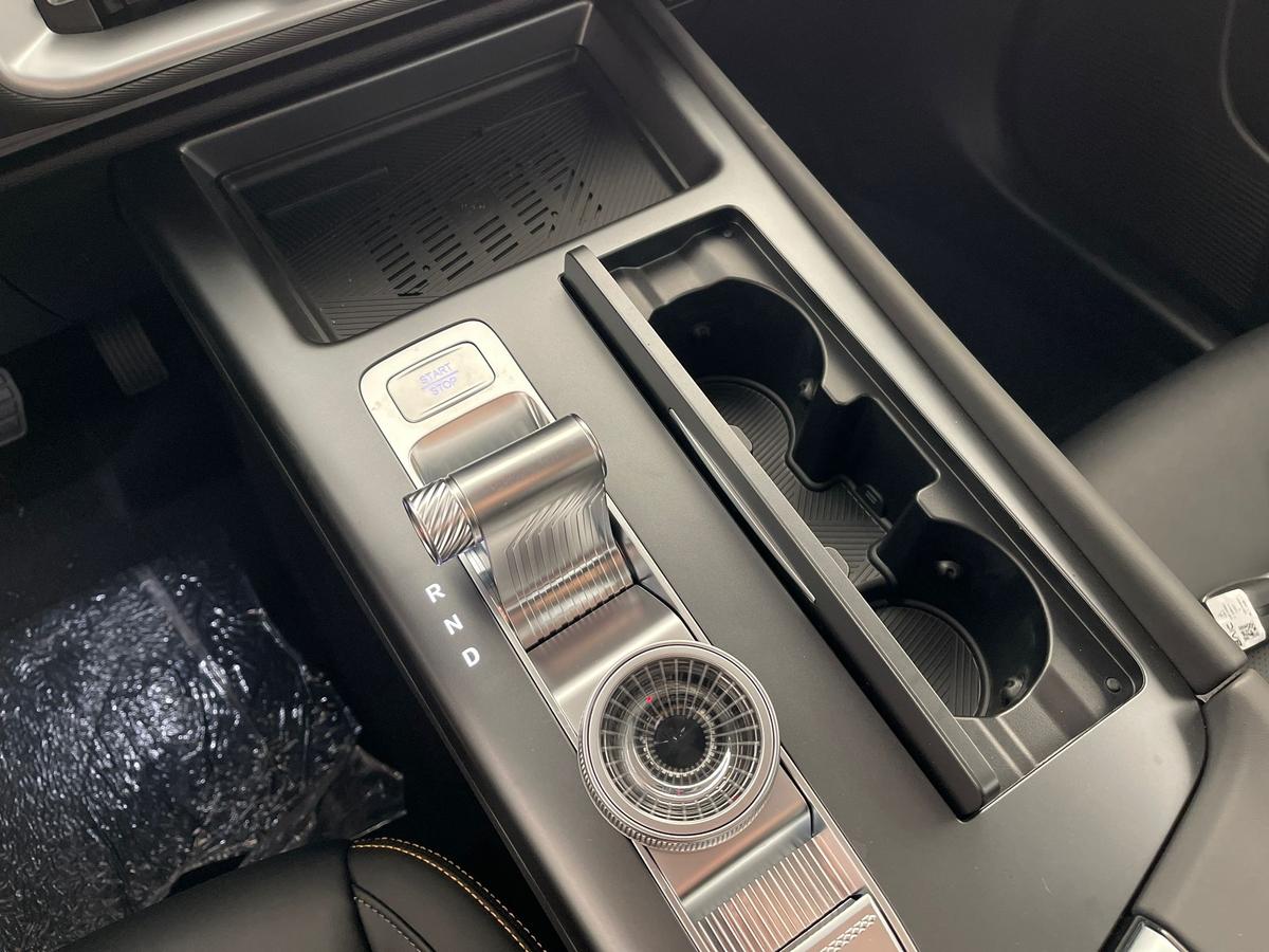 BAIC BJ30 4WD HEV Pano Leder LED sofort