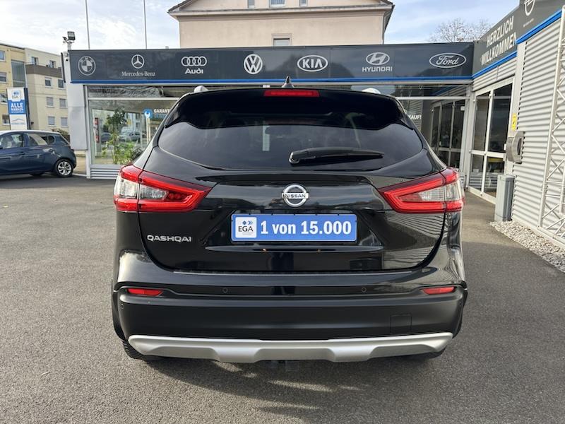 Nissan Qashqai 1,3 DIG-T DCT  N-MOTION LIMITED*NAVI*LED*SOUND*AHK