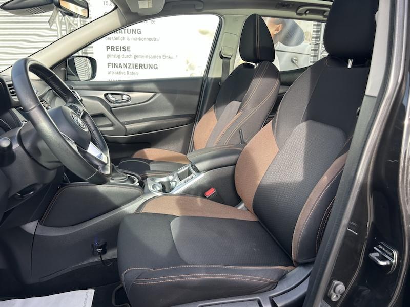 Nissan Qashqai 1,3 DIG-T DCT  N-MOTION LIMITED*NAVI*LED*SOUND*AHK