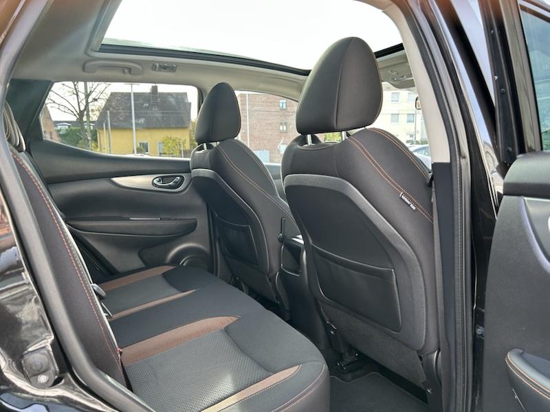 Nissan Qashqai 1,3 DIG-T DCT  N-MOTION LIMITED*NAVI*LED*SOUND*AHK