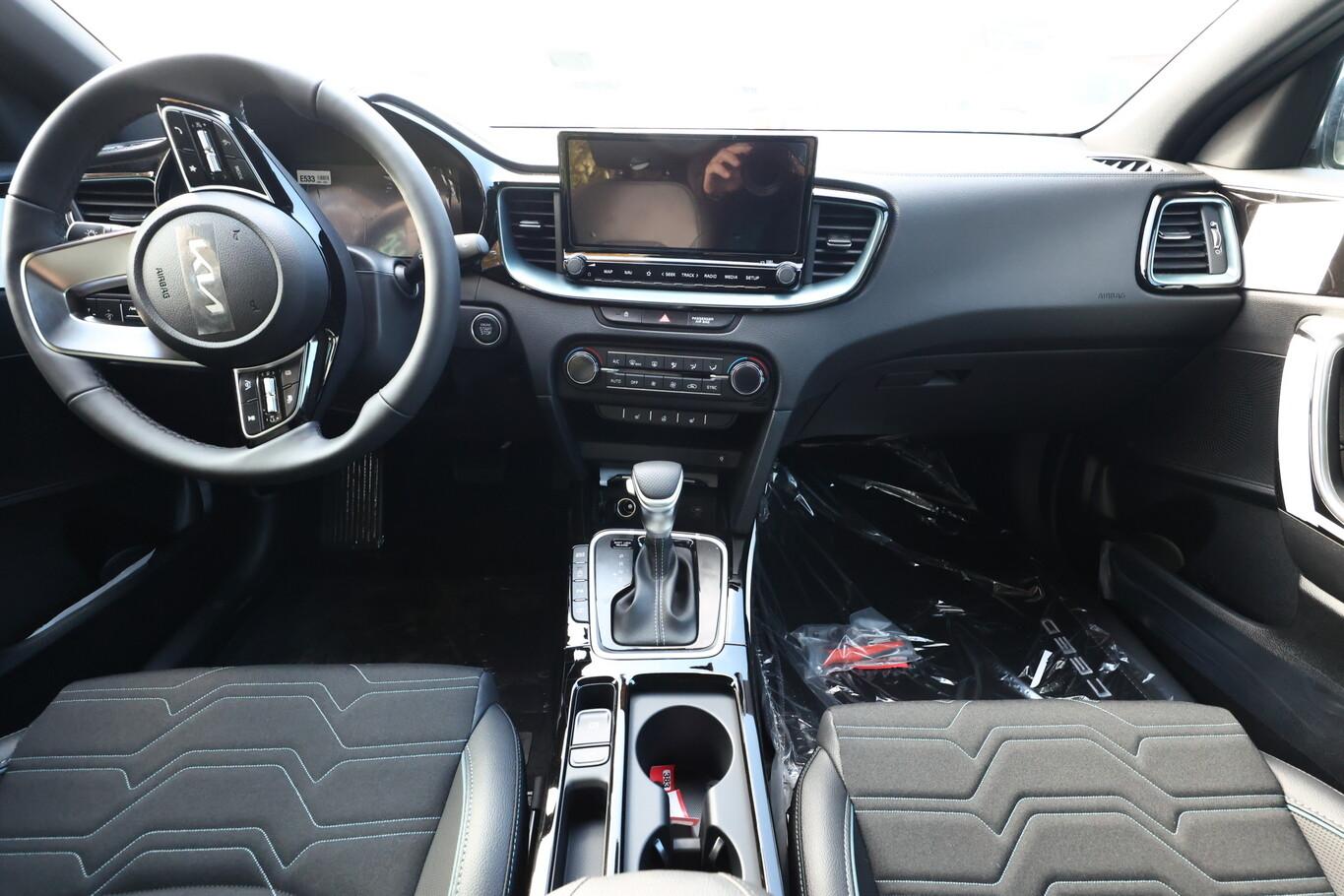 Kia cee'd / Ceed Ceed SW MHEV DCT ACC LED+ JBL eHK Keyl PrivG Nav