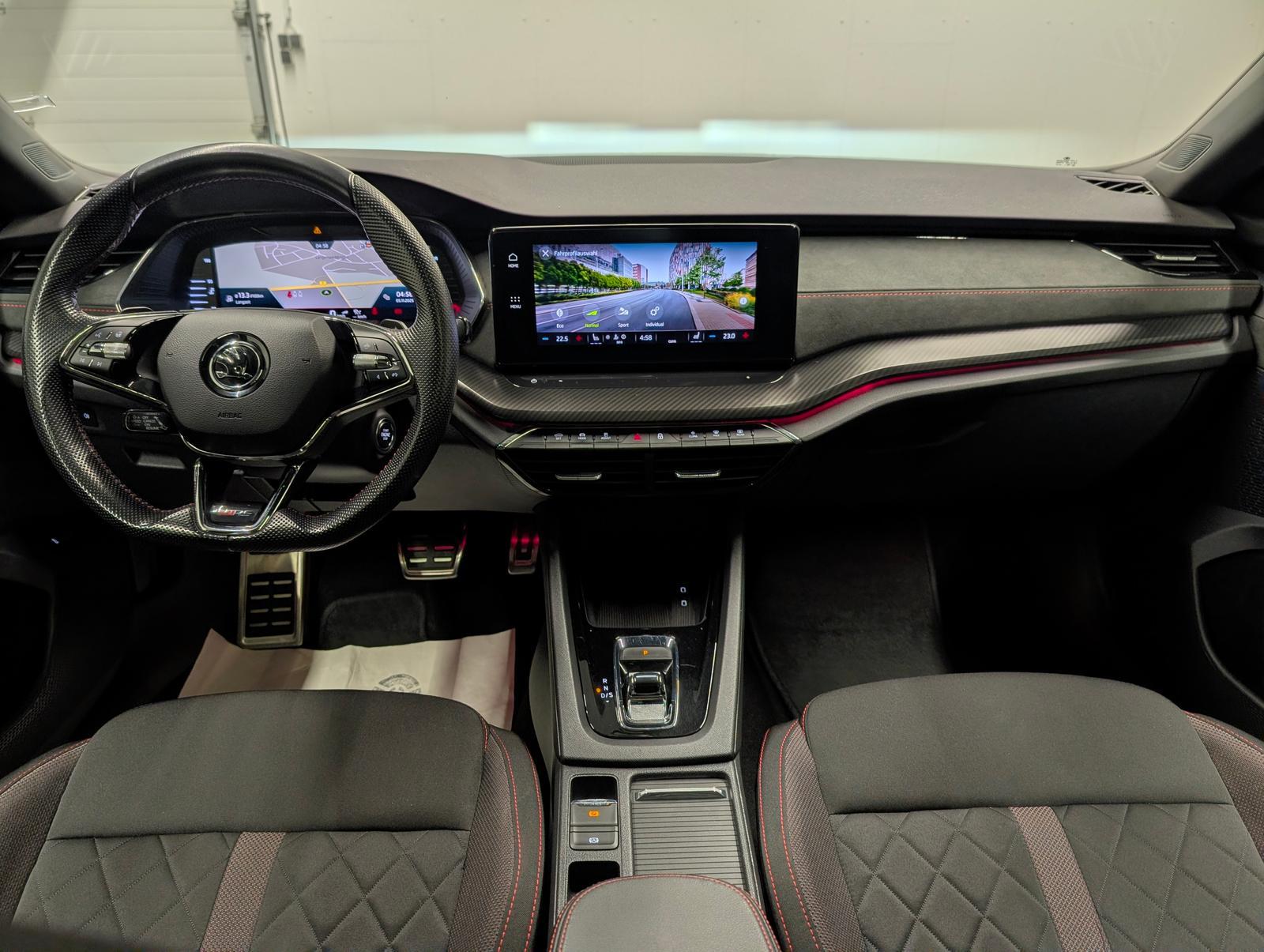 Skoda Octavia Combi RS Matrix/Navi/SHZ/Pano/ACC/Kamera