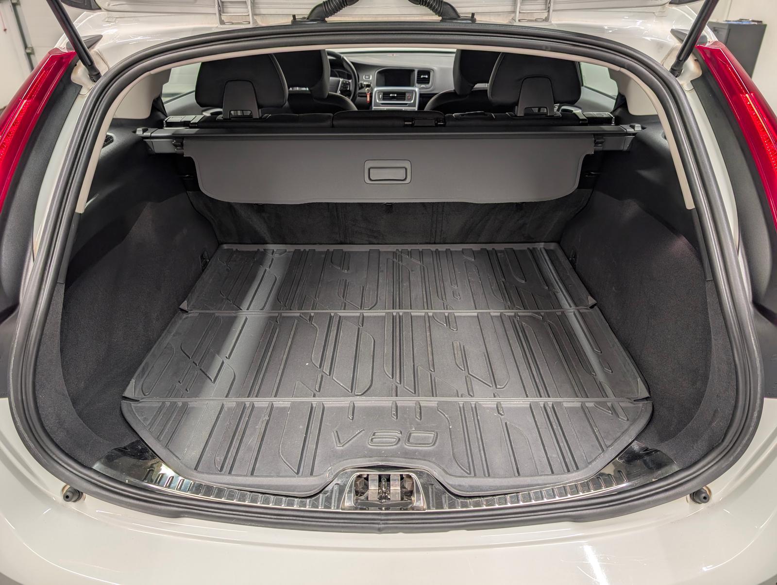 Volvo V60 Cross Country Bi-Xenon/Navi/SHZ/Kam/Tempom.