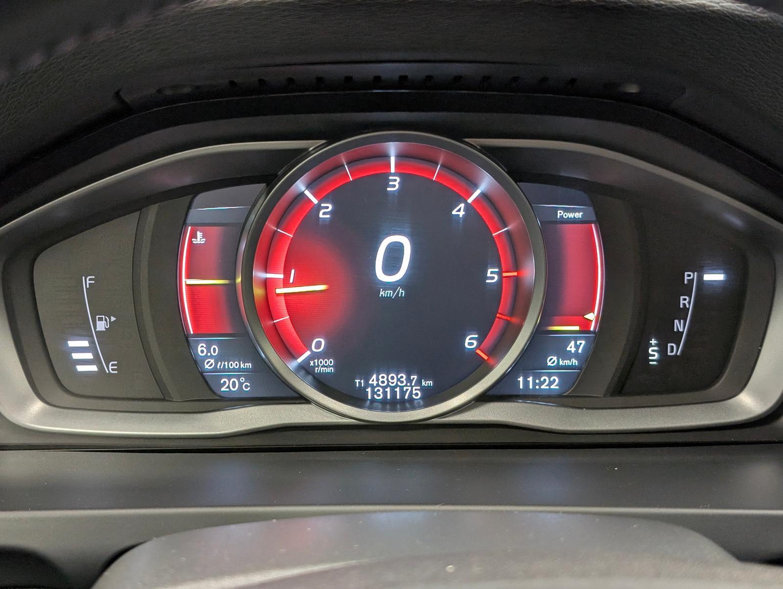 Volvo V60 Cross Country Bi-Xenon/Navi/SHZ/Kam/Tempom.