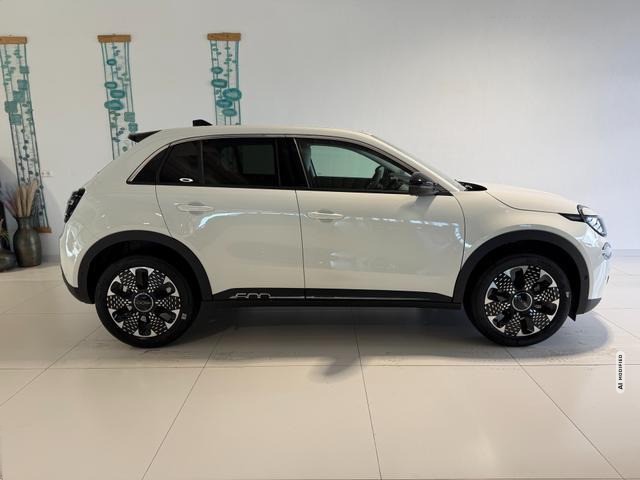 Fiat 600 La Prima Hybrid 1.2 T3 107 kW (145 PS) DCT Klimaautomatik, Massagesitz, Sitz