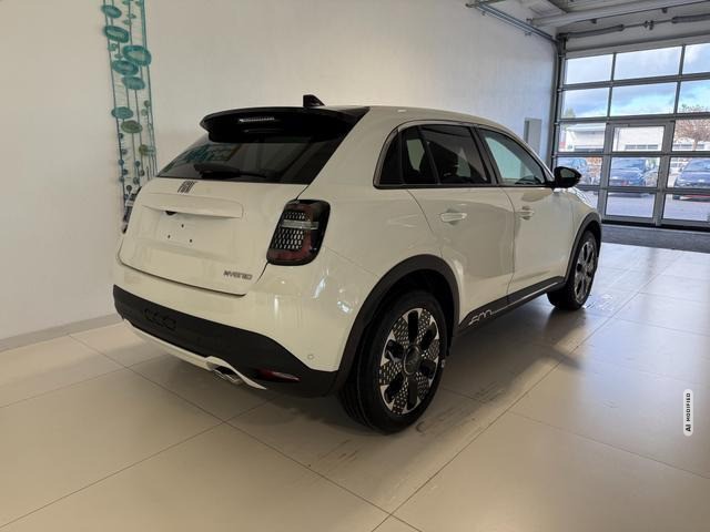 Fiat 600 La Prima Hybrid 1.2 T3 107 kW (145 PS) DCT Klimaautomatik, Massagesitz, Sitz