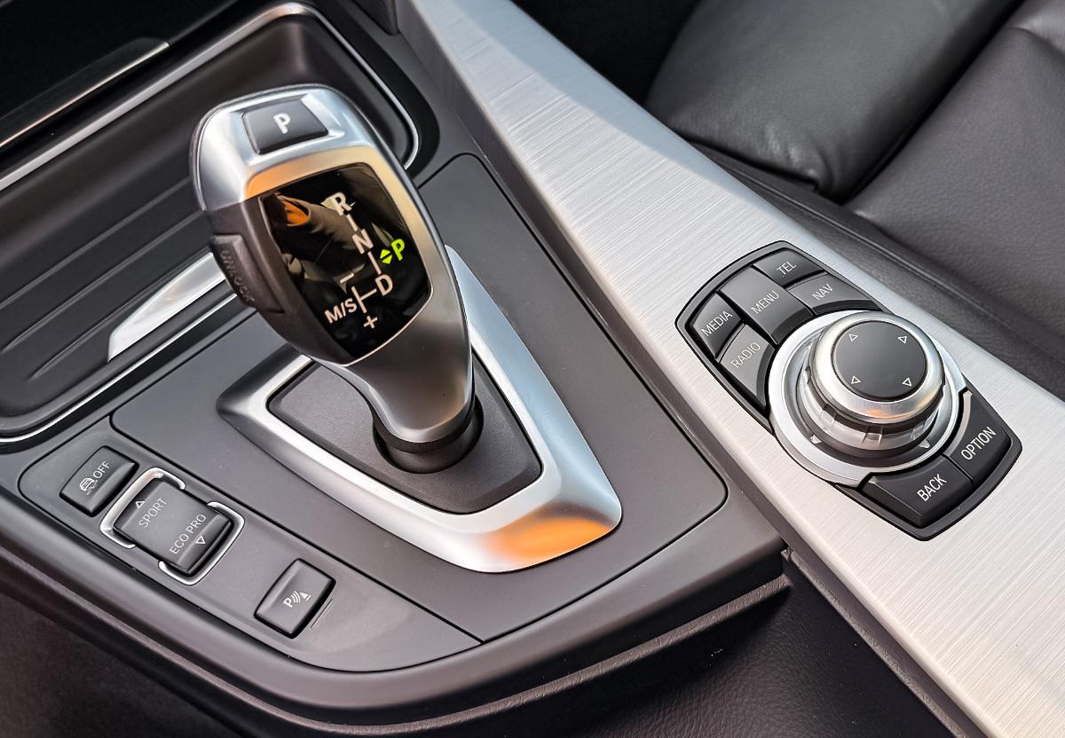 BMW 320 Gran Turismo  320d xDrive NAVI PANO SHZ 