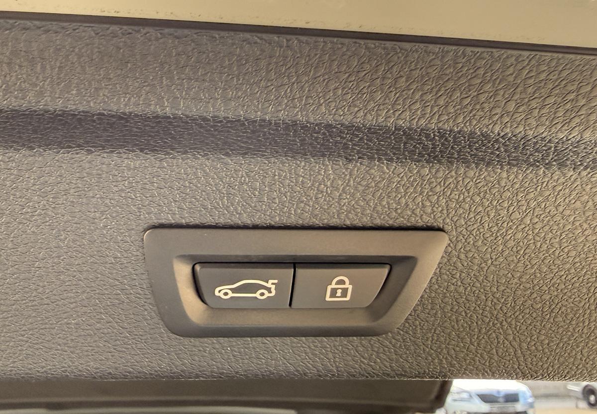 BMW 320 Gran Turismo  320d xDrive NAVI PANO SHZ 