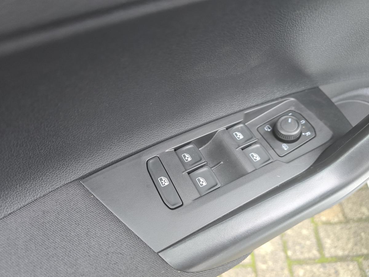 Volkswagen Polo 1.0 Life MPI BMT 5-T. Klima  LED Allwetterreifen