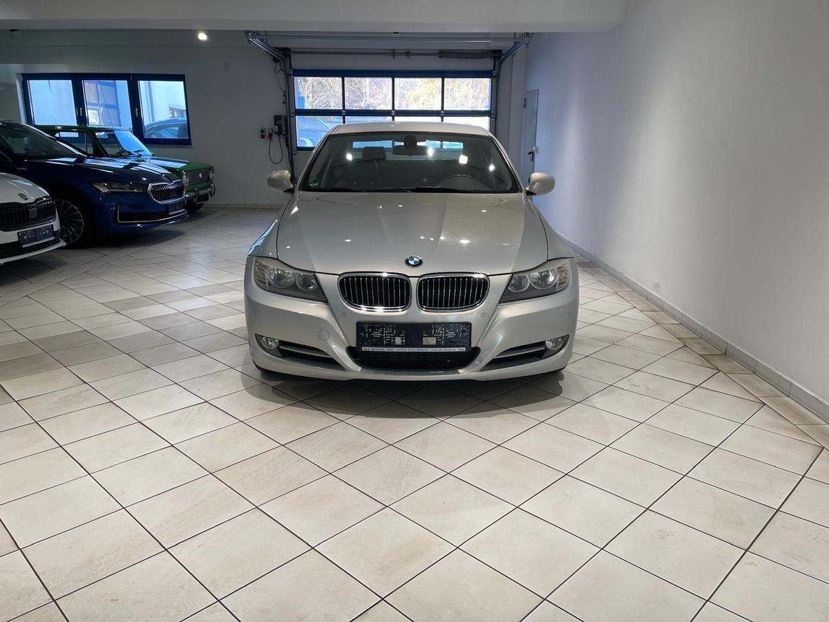 BMW 320 d xDrive Automatik SHZ PDC Leder AHK