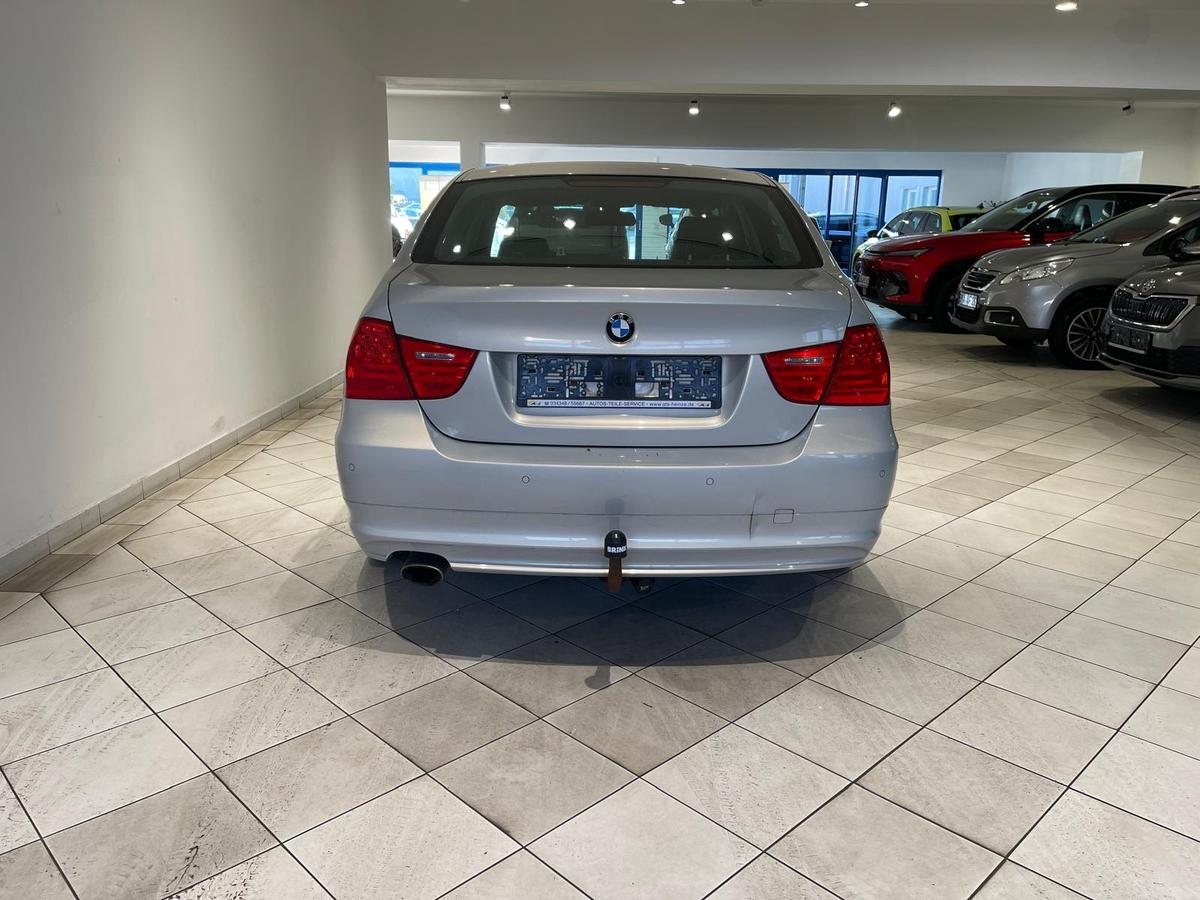 BMW 320 d xDrive Automatik SHZ PDC Leder AHK