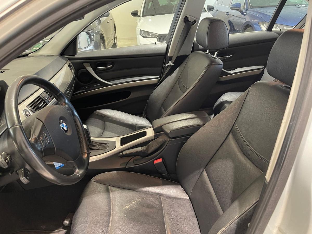 BMW 320 d xDrive Automatik SHZ PDC Leder AHK