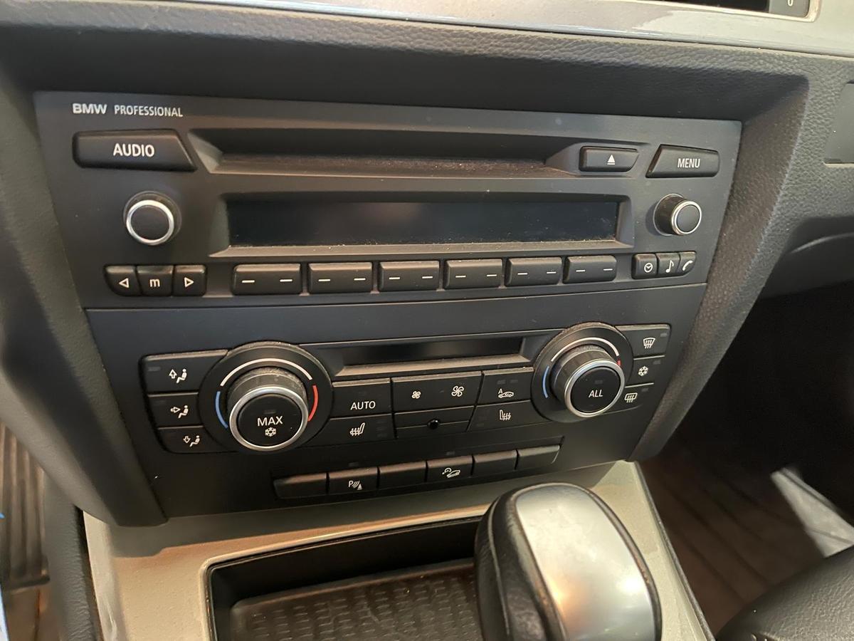 BMW 320 d xDrive Automatik SHZ PDC Leder AHK