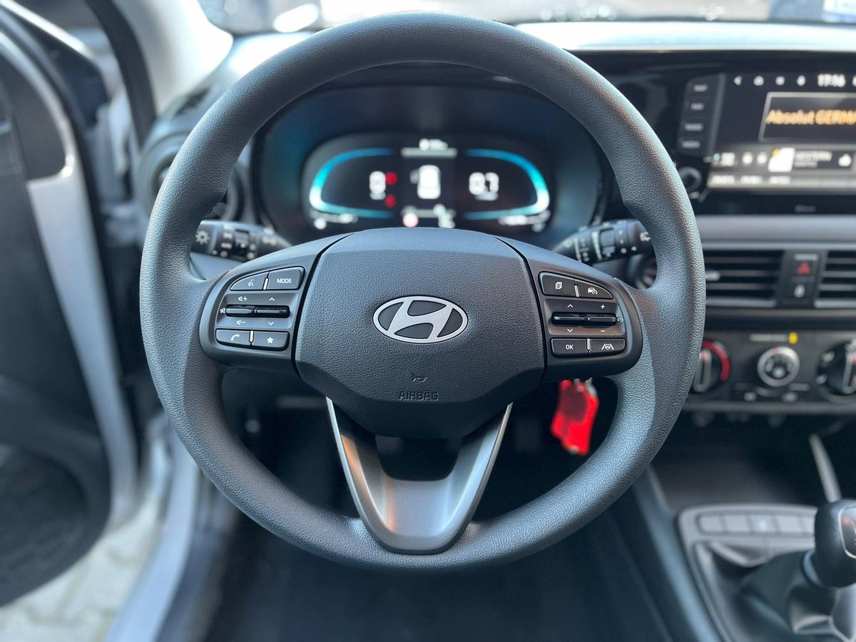 Hyundai i10 1.0 Comfort - Klima - Navi - R.Kam - PDC  