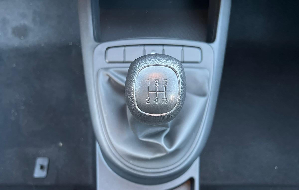 Hyundai i10 1.0 Comfort - Klima - Navi - R.Kam - PDC  