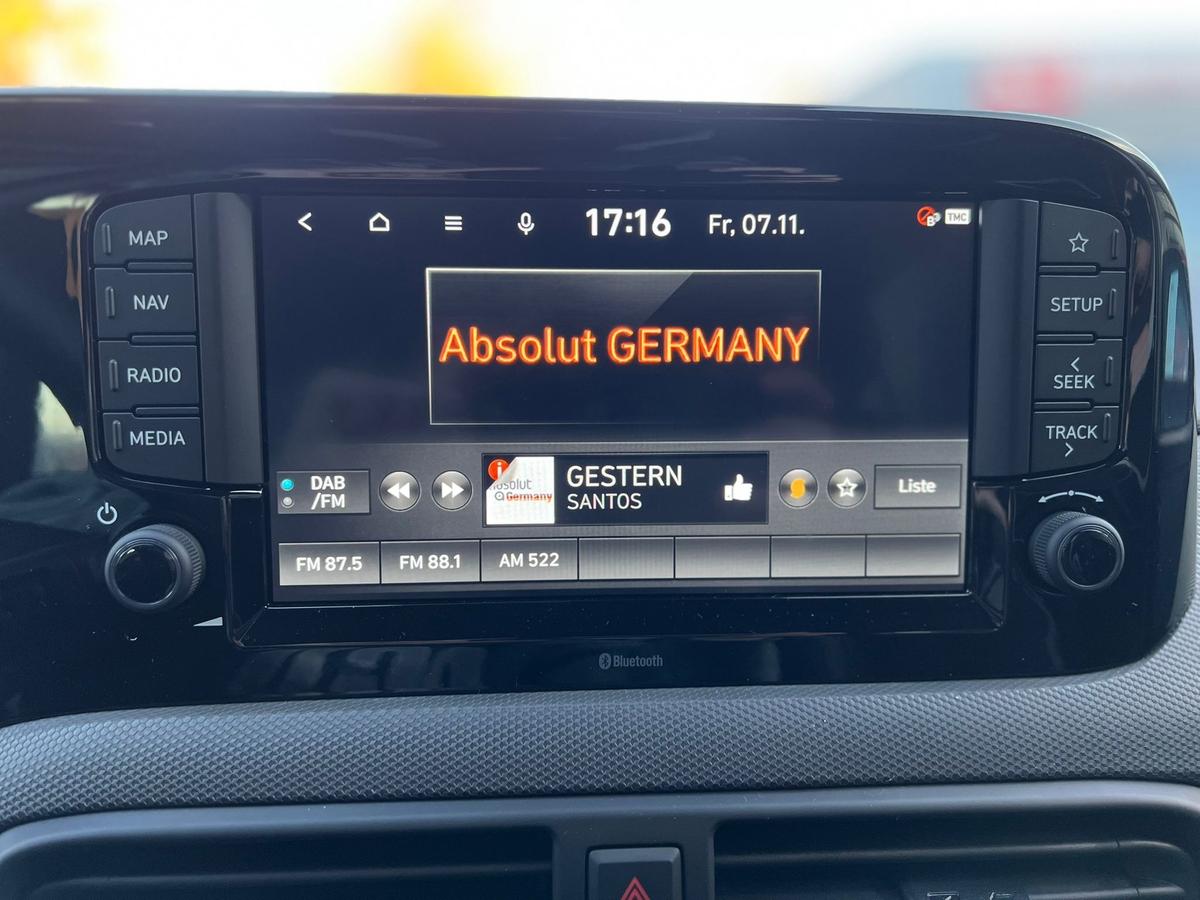 Hyundai i10 1.0 Comfort - Klima - Navi - R.Kam - PDC  