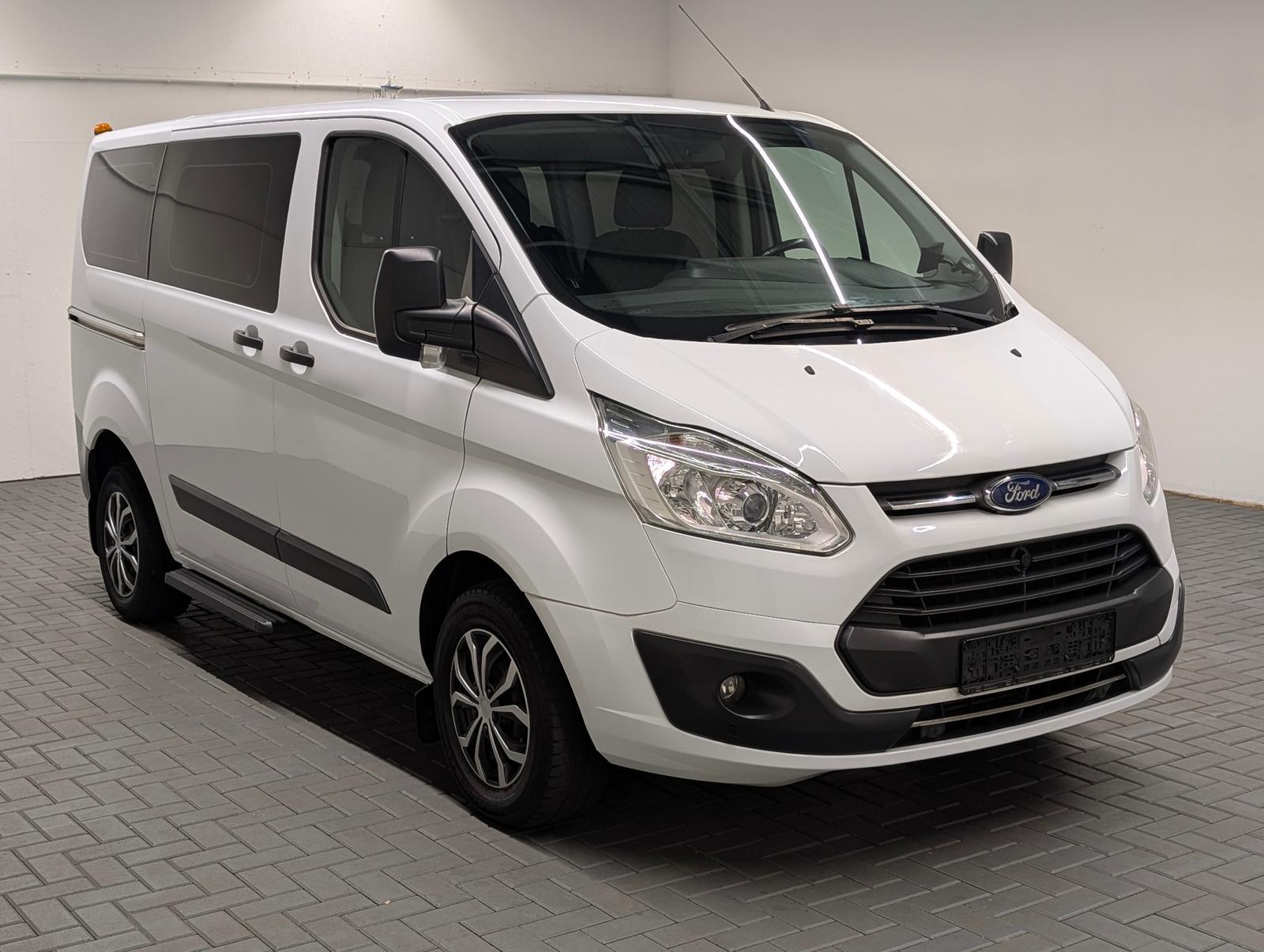Ford Transit Custom 9-Sitzer/Xenon/PDC/Kam/AHK/Tempom