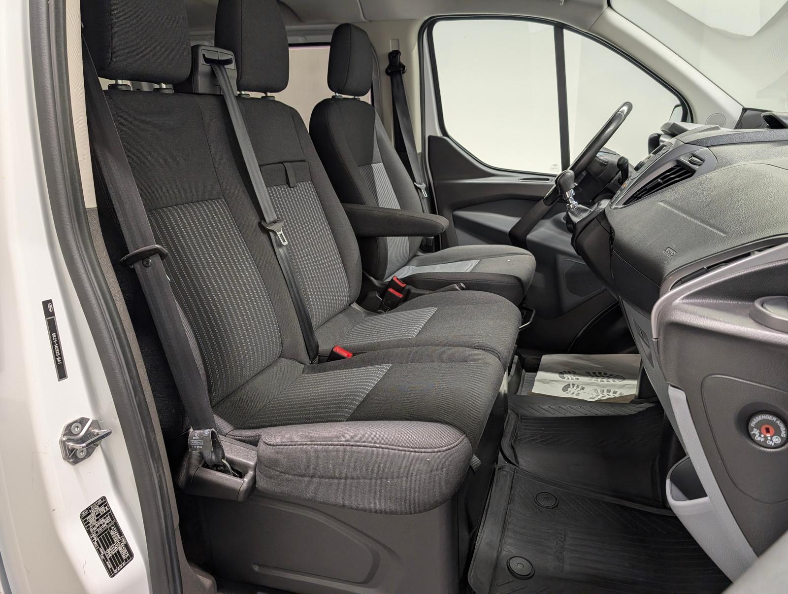 Ford Transit Custom 9-Sitzer/Xenon/PDC/Kam/AHK/Tempom