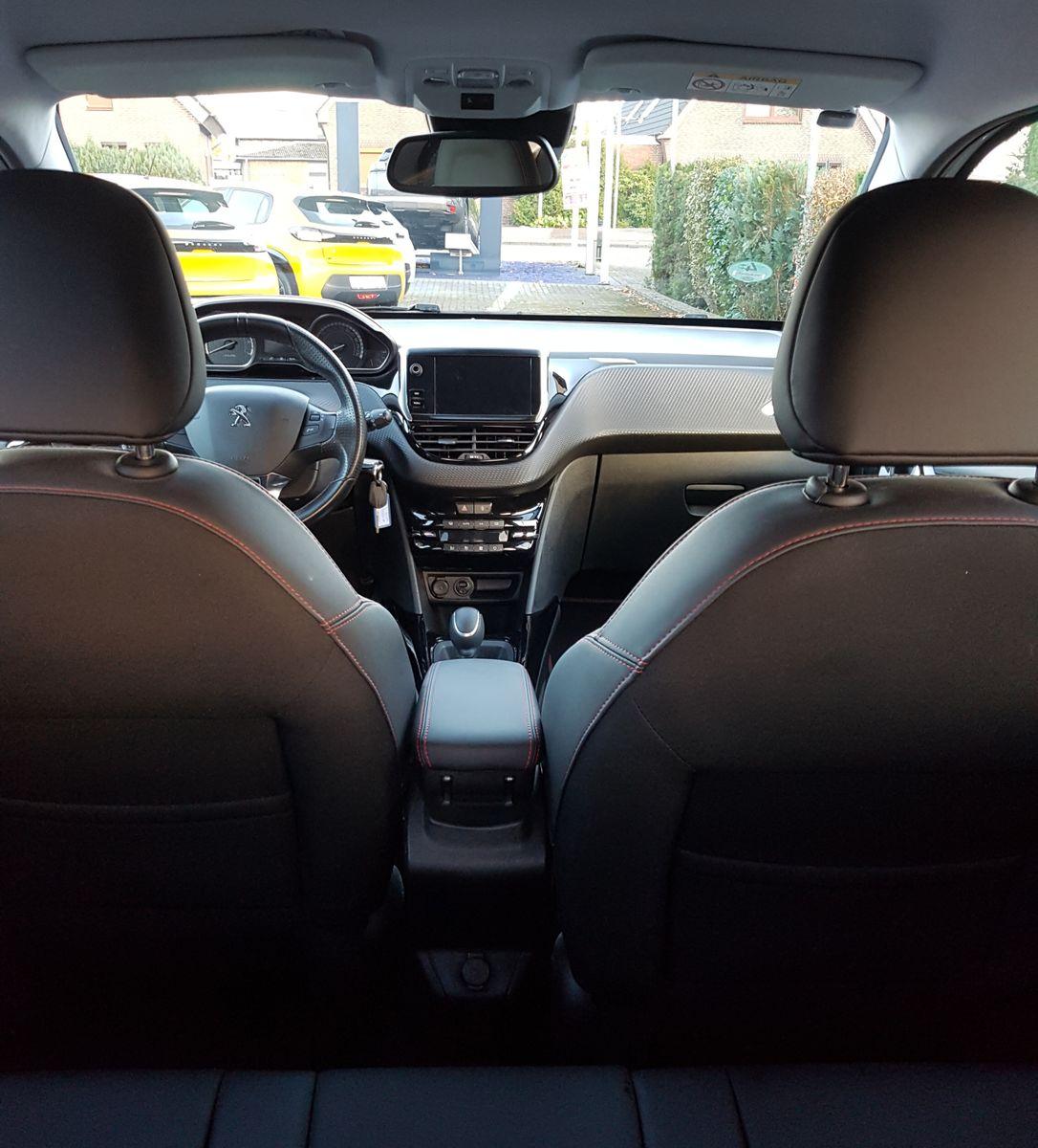 Peugeot 2008 1.2 PureTech Allure GT-LINE++RFK++NAVI++EPH