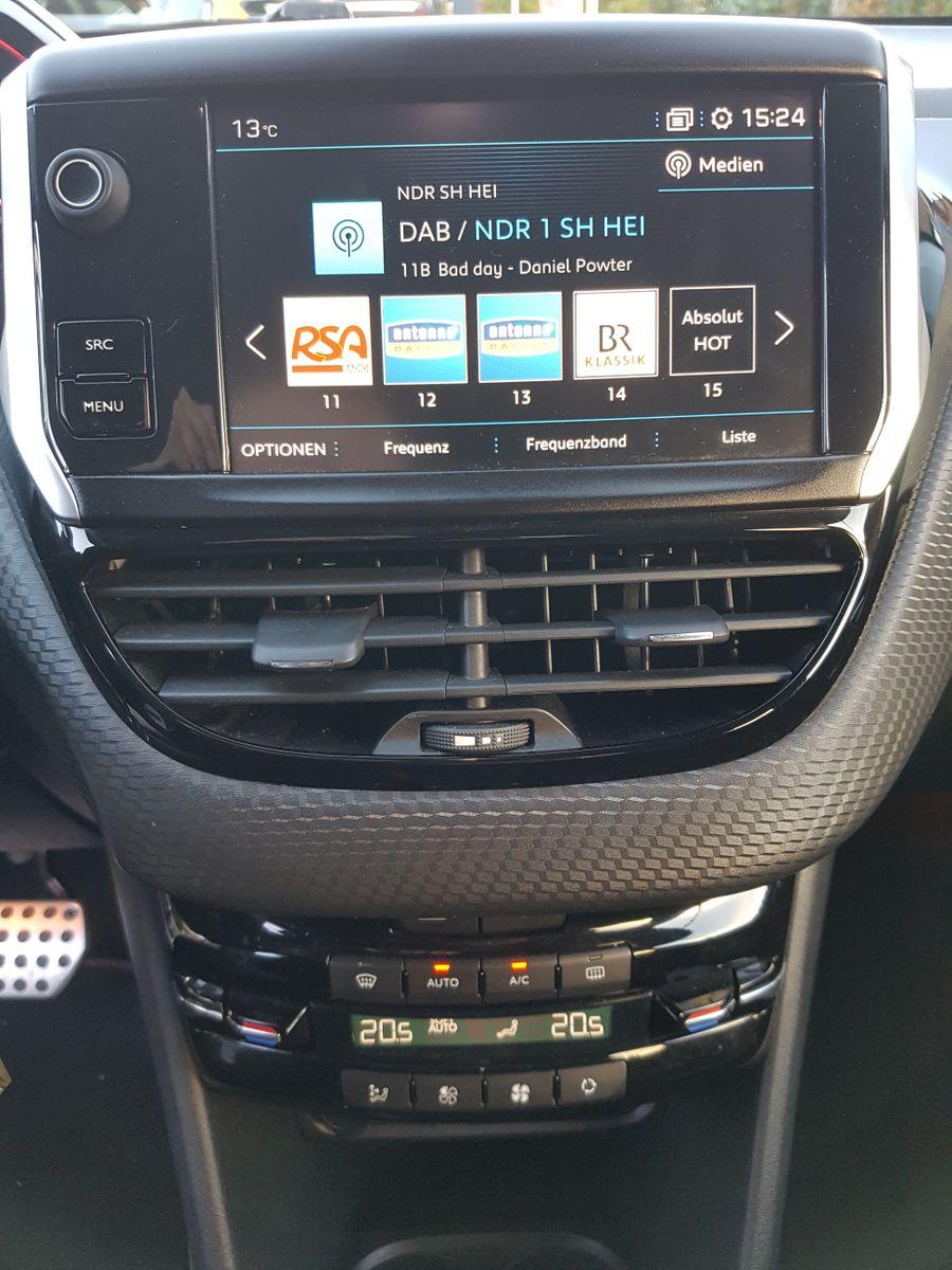 Peugeot 2008 1.2 PureTech Allure GT-LINE++RFK++NAVI++EPH