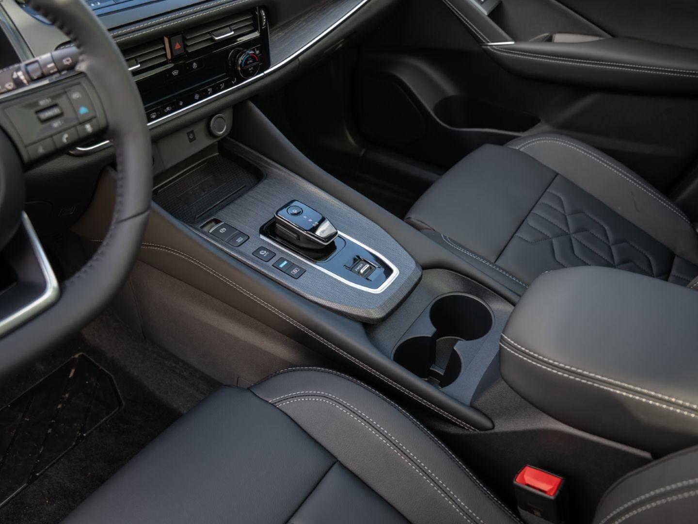 Nissan Qashqai Tekna e-Power PGD + + Ganzjahresreifen