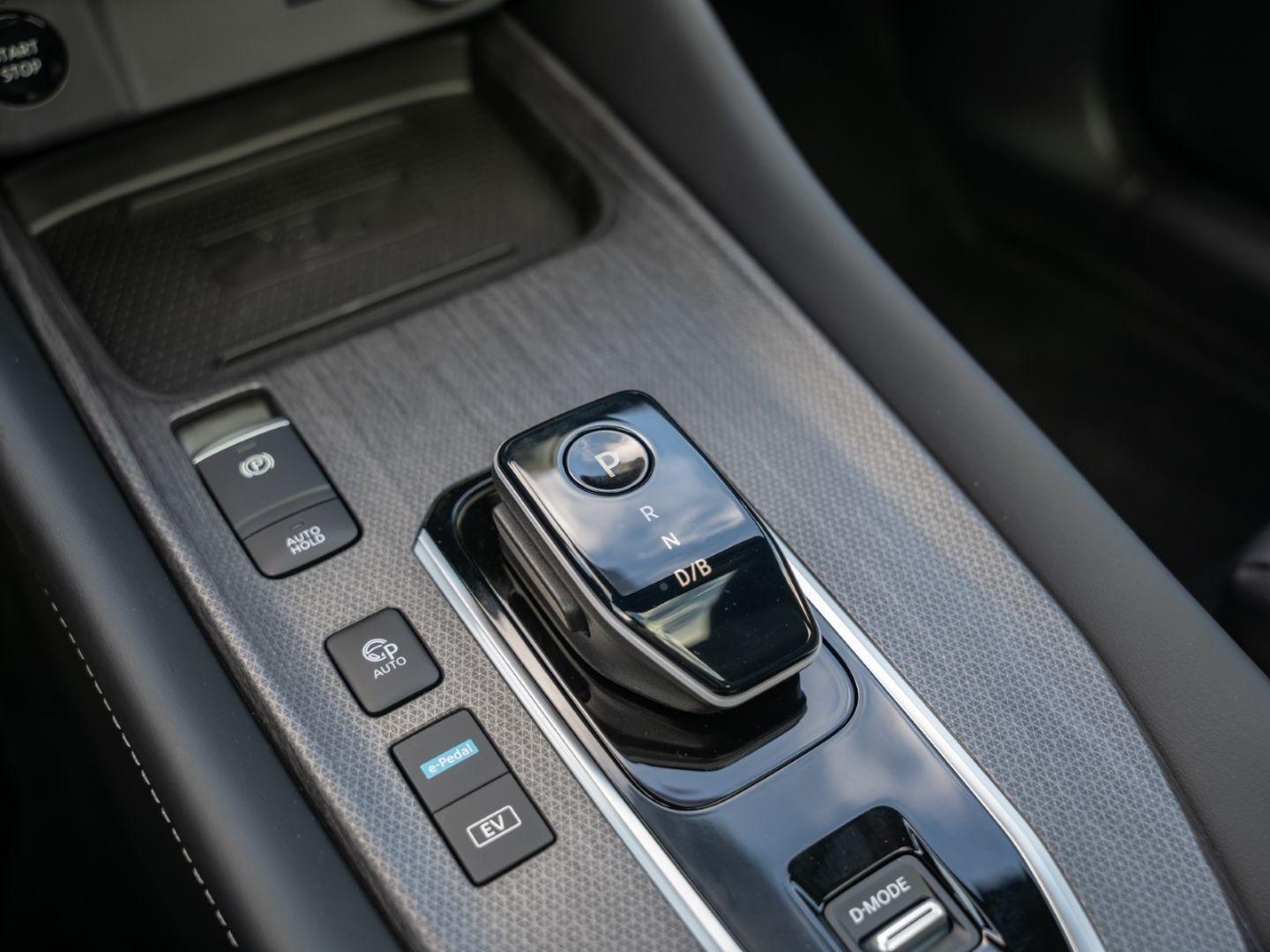 Nissan Qashqai Tekna e-Power PGD + + Ganzjahresreifen