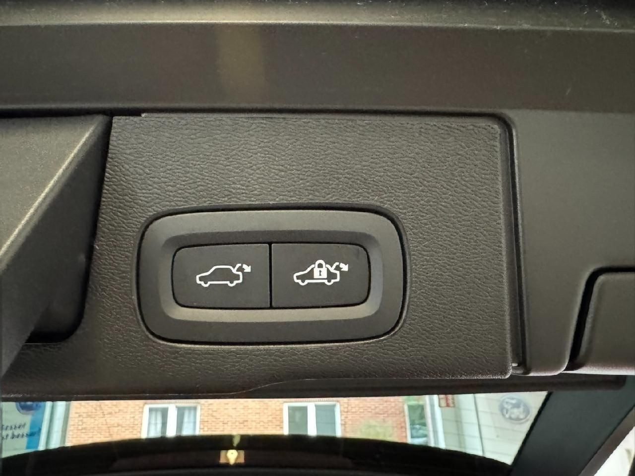 Volvo XC60 Plus Dark AWD