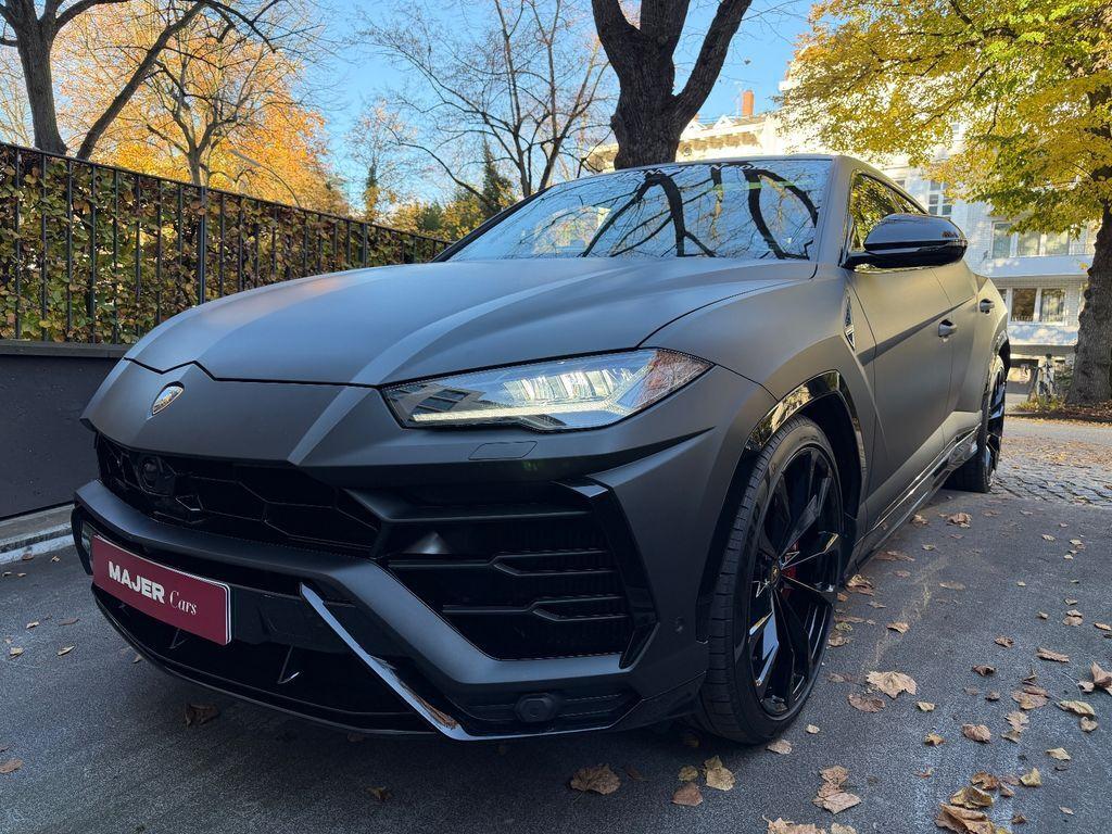 Lamborghini Urus 4.0 AKRAPOVIČ*CARBON*PANO*HEADUP*B&O*MEMO*