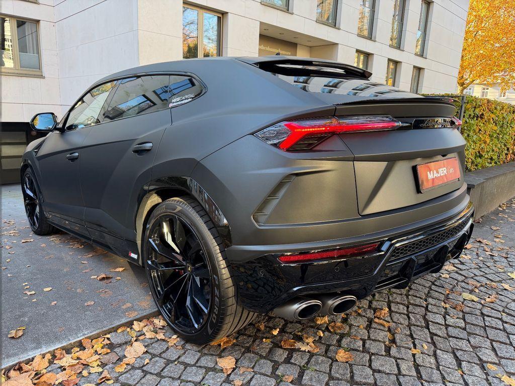 Lamborghini Urus 4.0 AKRAPOVIČ*CARBON*PANO*HEADUP*B&O*MEMO*