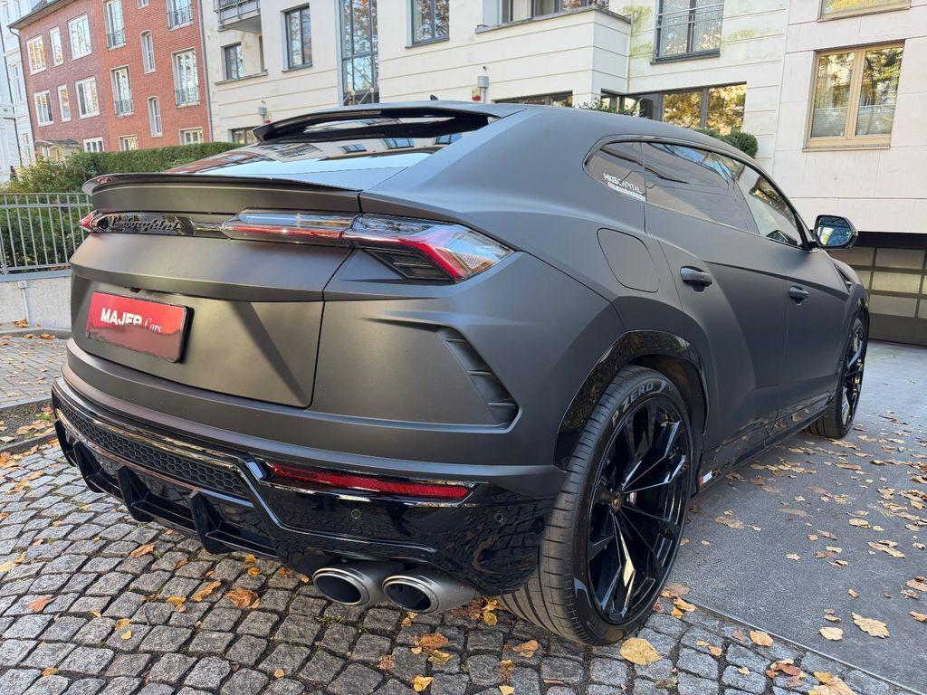 Lamborghini Urus 4.0 AKRAPOVIČ*CARBON*PANO*HEADUP*B&O*MEMO*