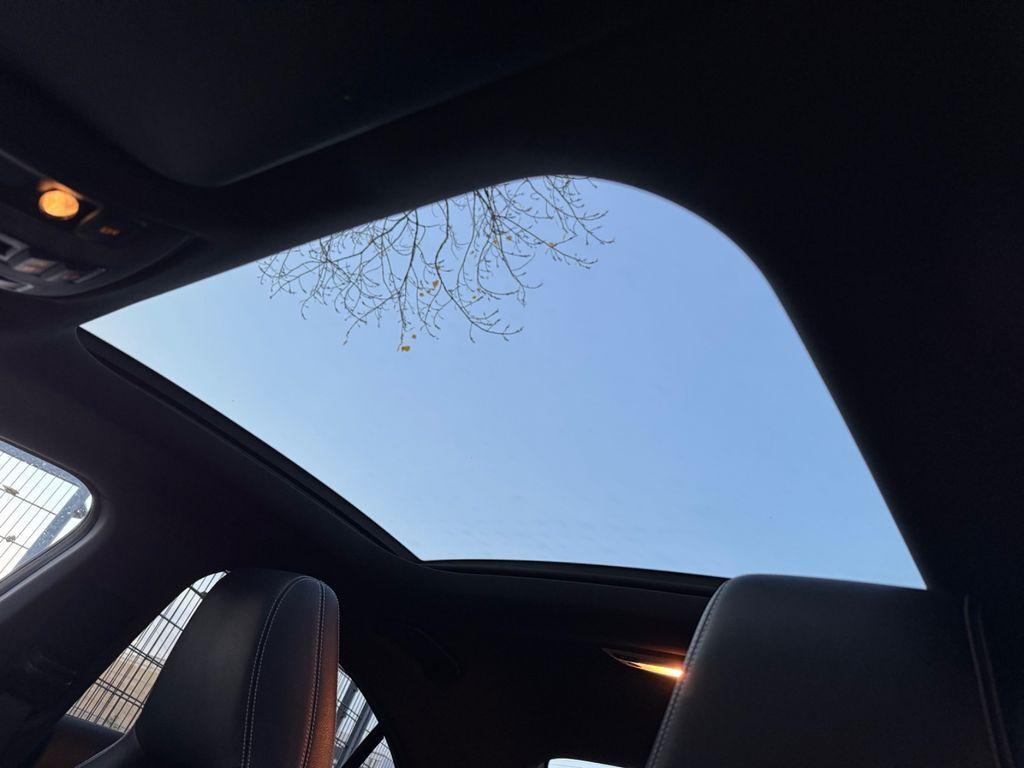Mercedes-Benz CLA 180 *PANO*LED*CARPLAY*CAM*NAVI