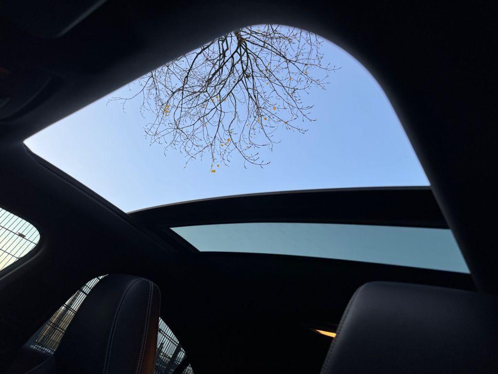 Mercedes-Benz CLA 180 *PANO*LED*CARPLAY*CAM*NAVI