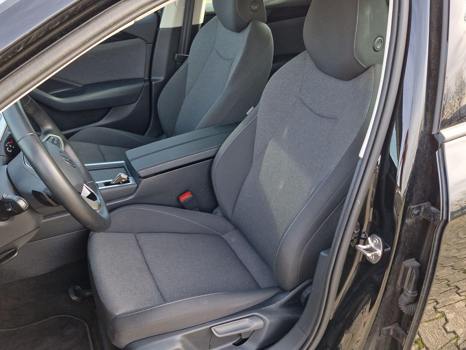 Volkswagen Passat Variant neues Modell 1.5 eTSI DSG Navi LE