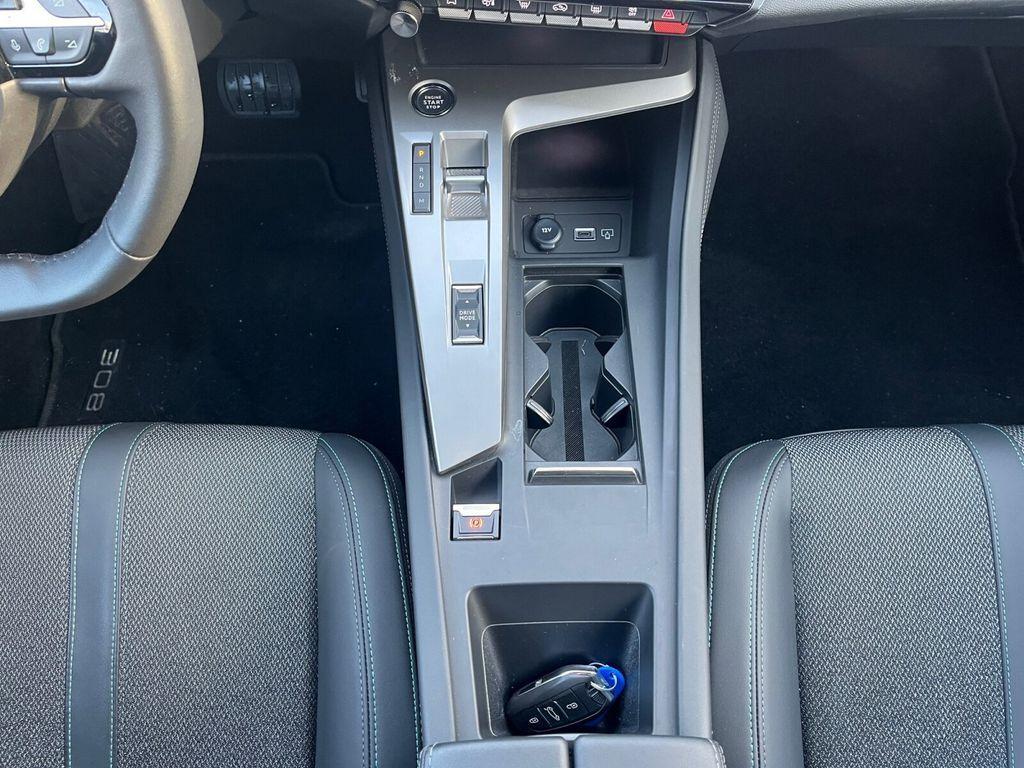 Peugeot 308 Allure SITZH+MIRROR-SCREEN+NAVI+RFK+TEMPOMAT