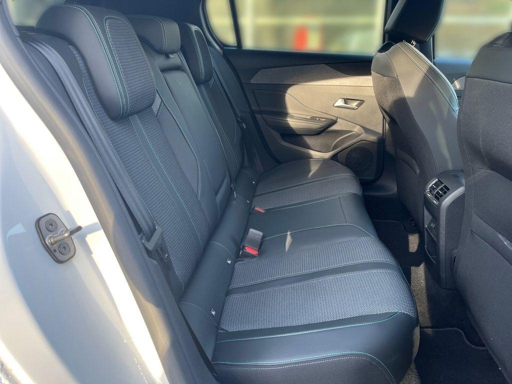 Peugeot 308 Allure SITZH+MIRROR-SCREEN+NAVI+RFK+TEMPOMAT