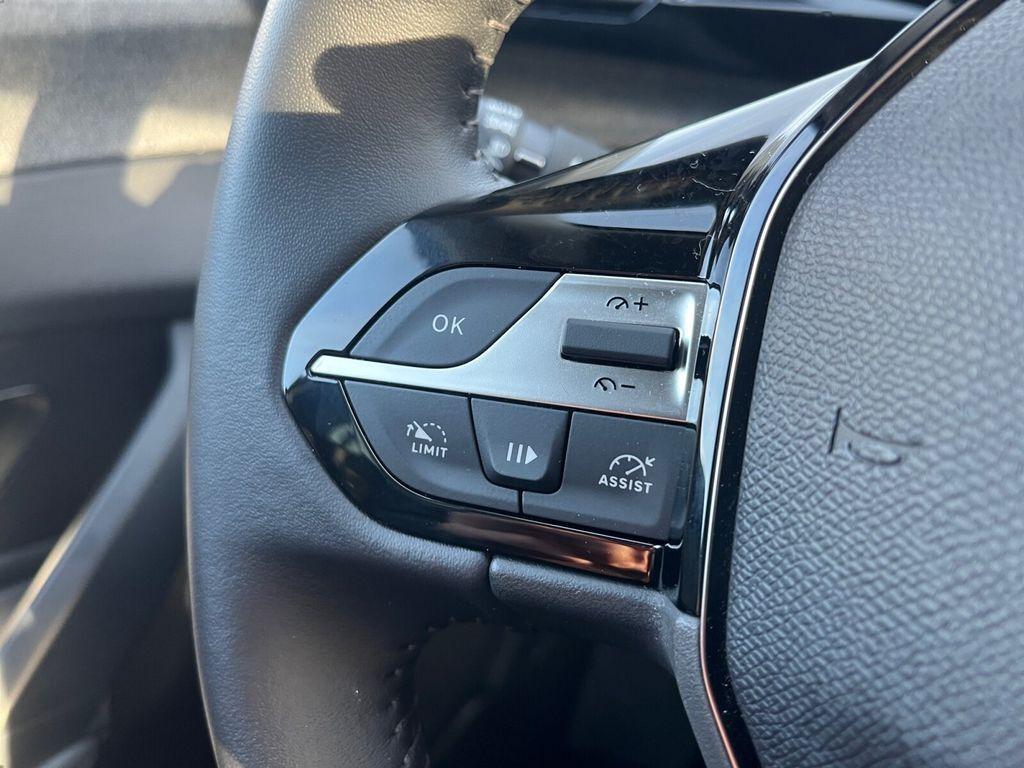 Peugeot 308 Allure SITZH+MIRROR-SCREEN+NAVI+RFK+TEMPOMAT