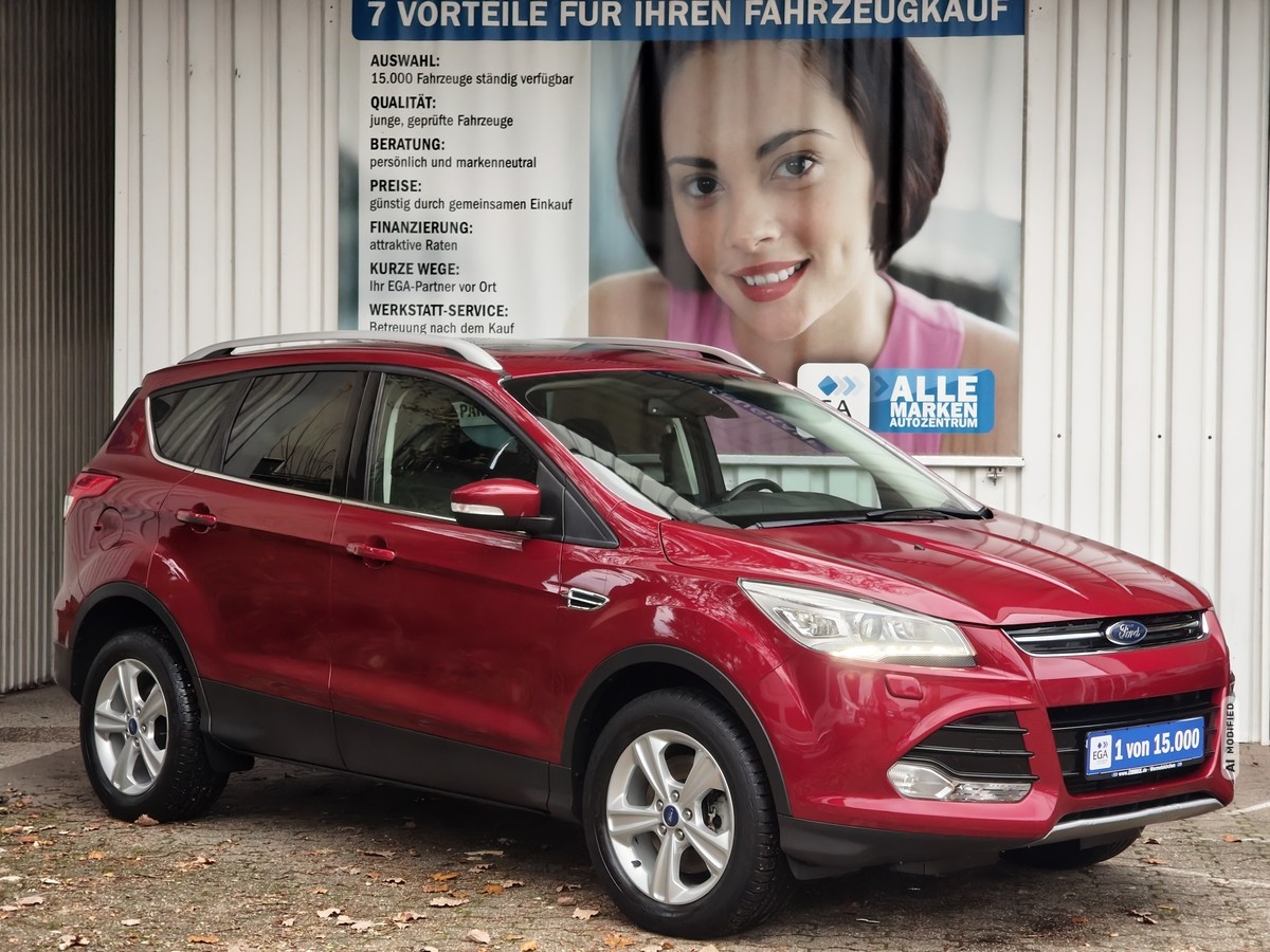 Ford Kuga 2.0 TDCi 87TKM*4x4*PANO*XENON*AUTOM*TITANIUM*PDC*SHZ