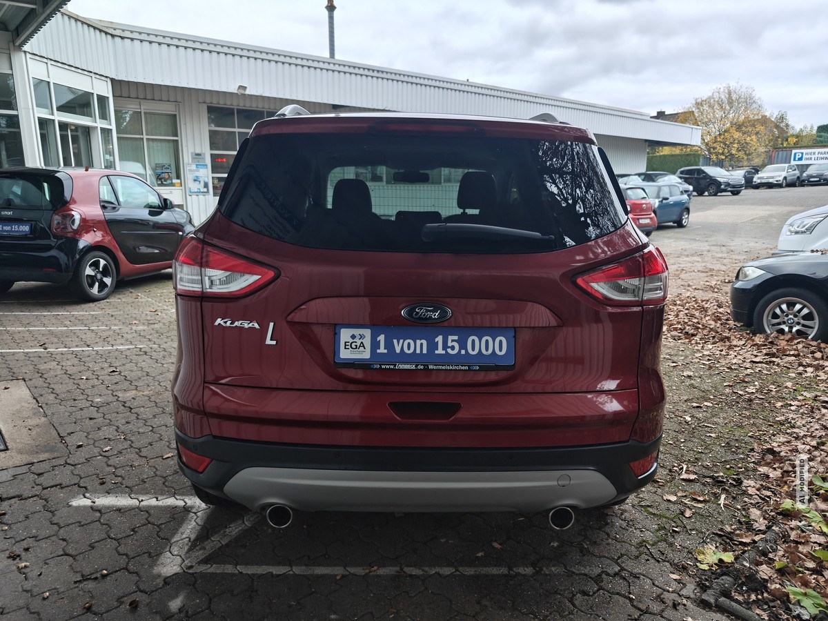 Ford Kuga 2.0 TDCi 87TKM*4x4*PANO*XENON*AUTOM*TITANIUM*PDC*SHZ
