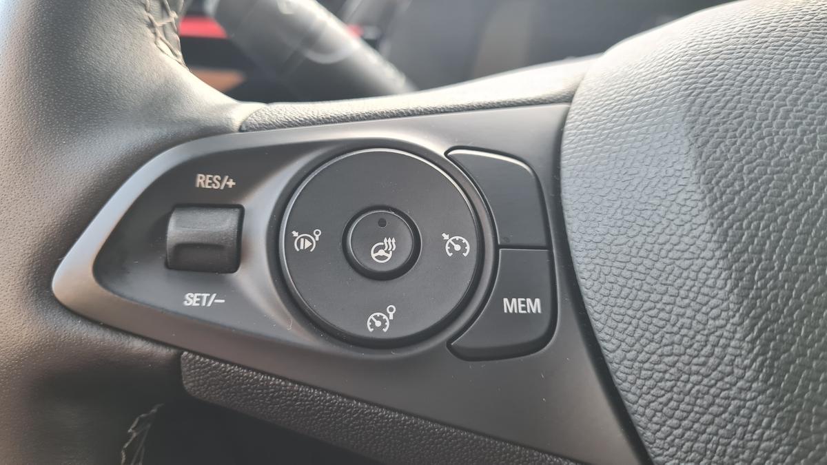 Opel Corsa F e GS-Line Navi 16 Zoll  11Kw Lader 