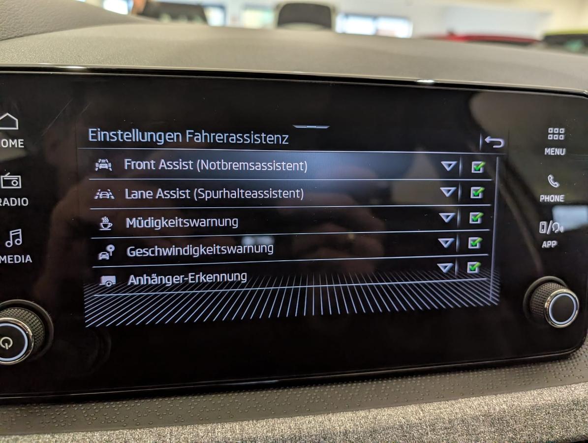 Skoda Scala Selection AHK Garantie Kamera