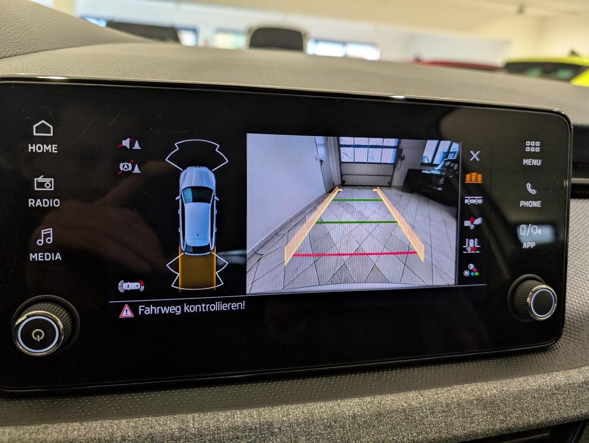 Skoda Scala Selection AHK Garantie Kamera