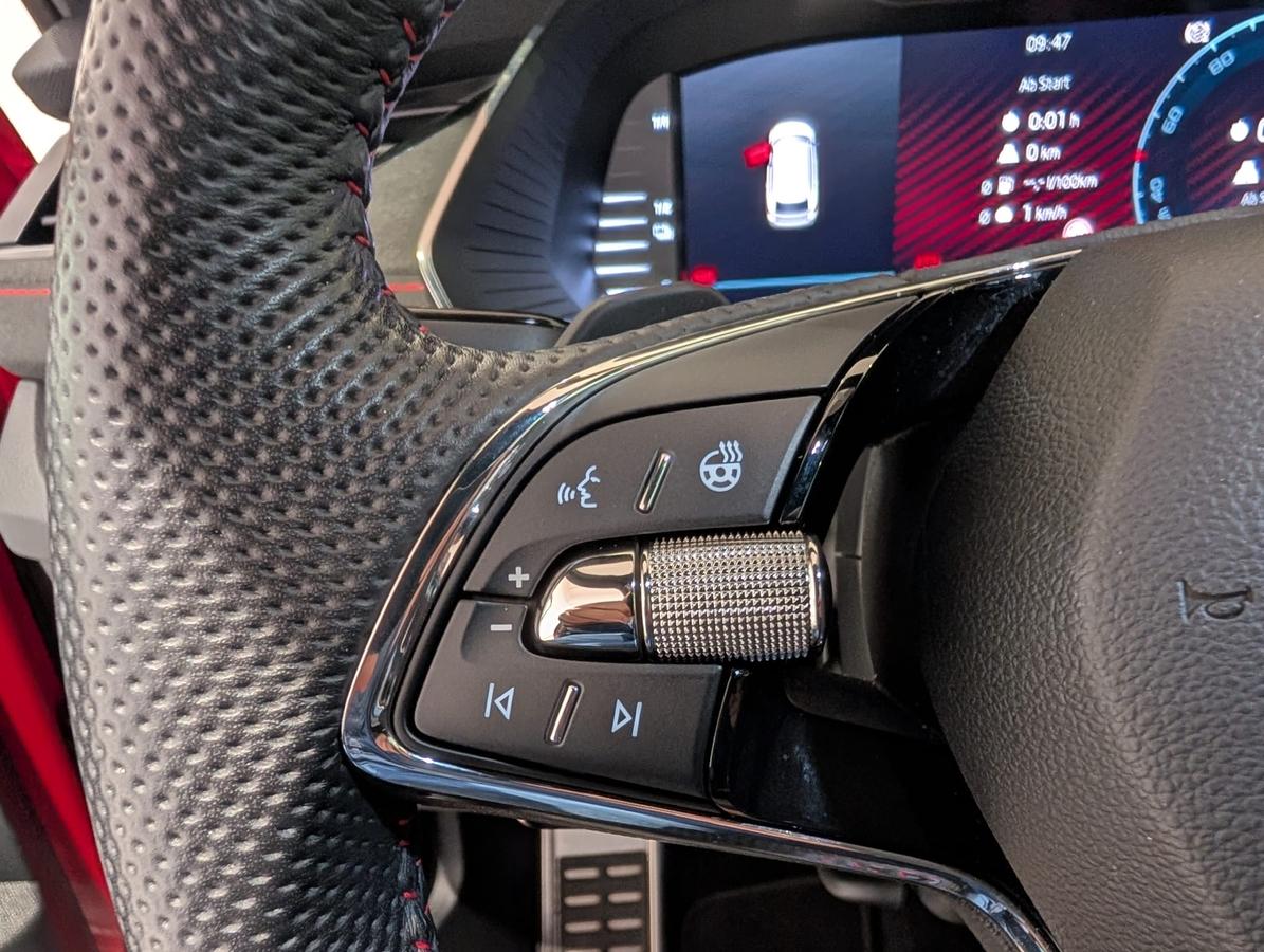 Skoda Octavia Combi RS iV  AHK NAVI MATRIX Garantie 