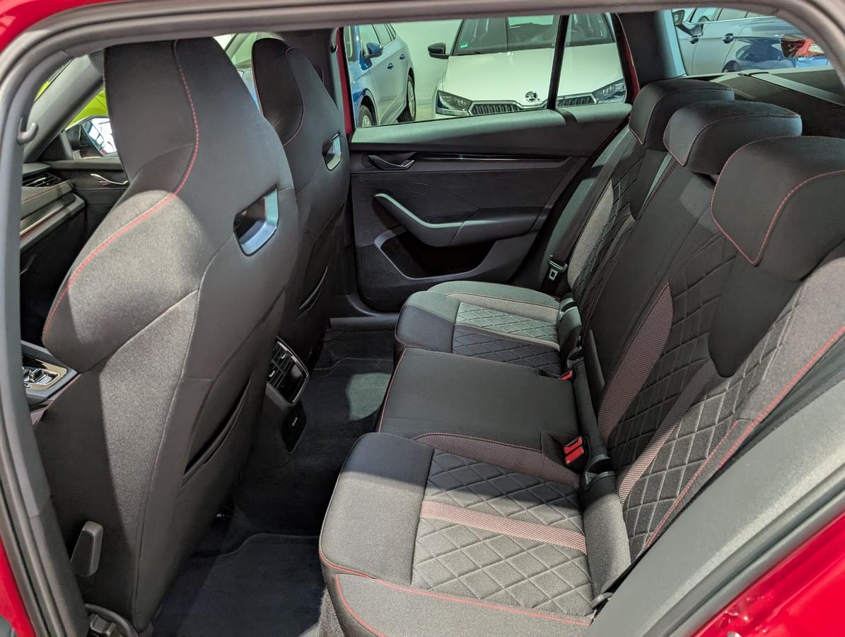 Skoda Octavia Combi RS iV  AHK NAVI MATRIX Garantie 