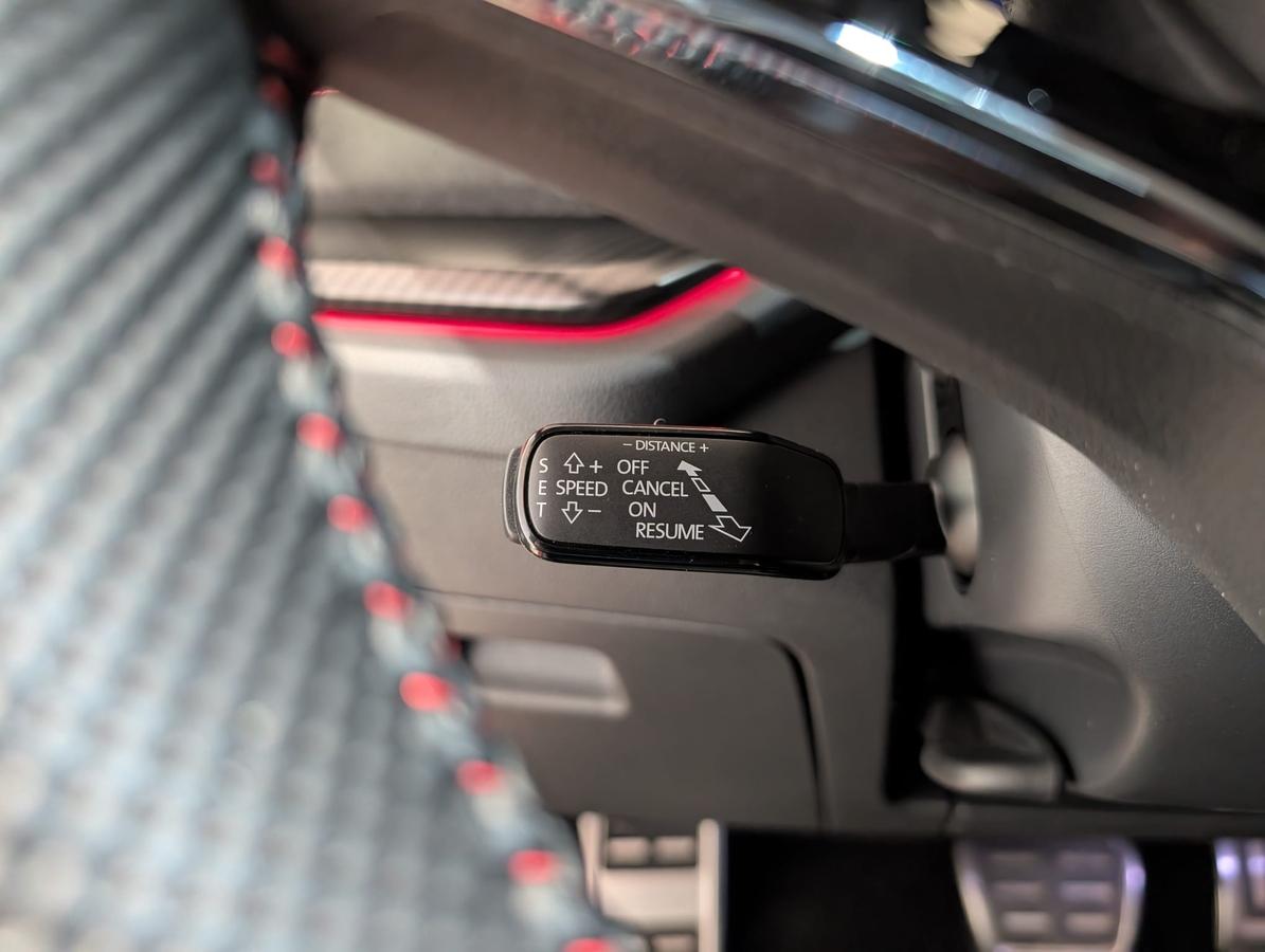 Skoda Octavia Combi RS iV  AHK NAVI MATRIX Garantie 