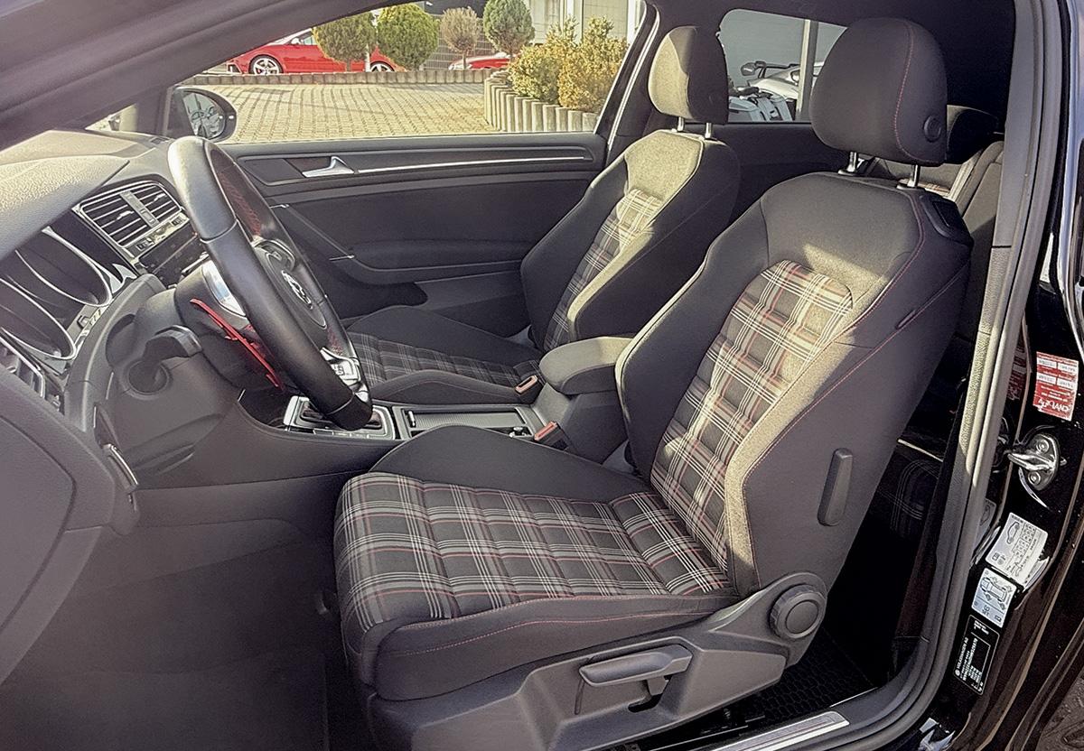 Volkswagen Golf GTI 2.0 TSI BMT.ACC.NAVI.LED