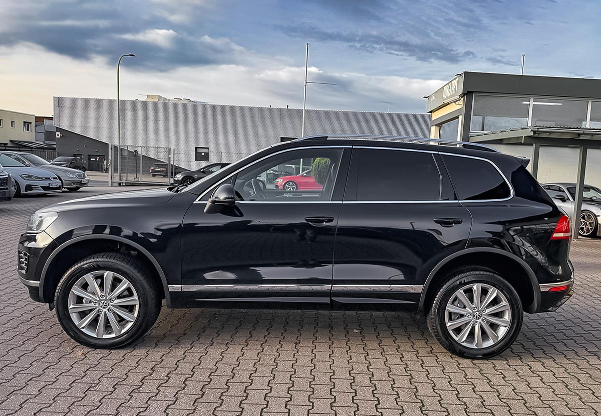 Volkswagen Touareg 3.0 V6 TDI R-Line LUFT NAVI DYNAUDIO RFK PDC